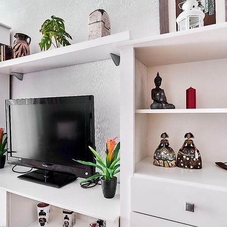 Espanhouse David 2 Bedroom Apartment Torrevieja With Pool Bagian luar foto