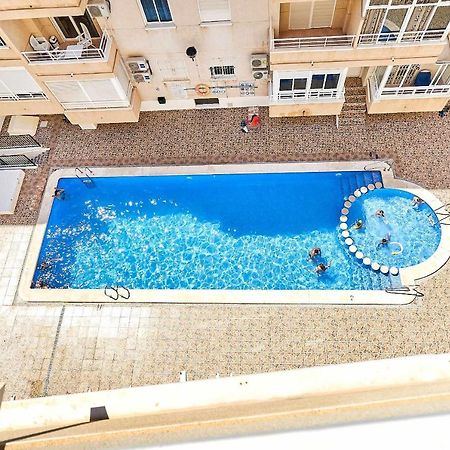 Espanhouse David 2 Bedroom Apartment Torrevieja With Pool Bagian luar foto