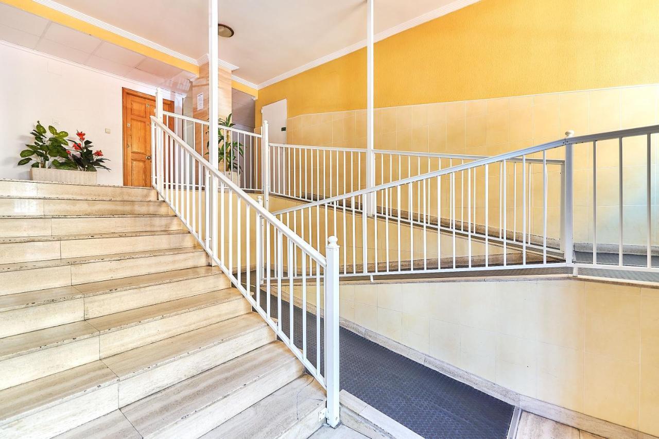 Espanhouse David 2 Bedroom Apartment Torrevieja With Pool Bagian luar foto