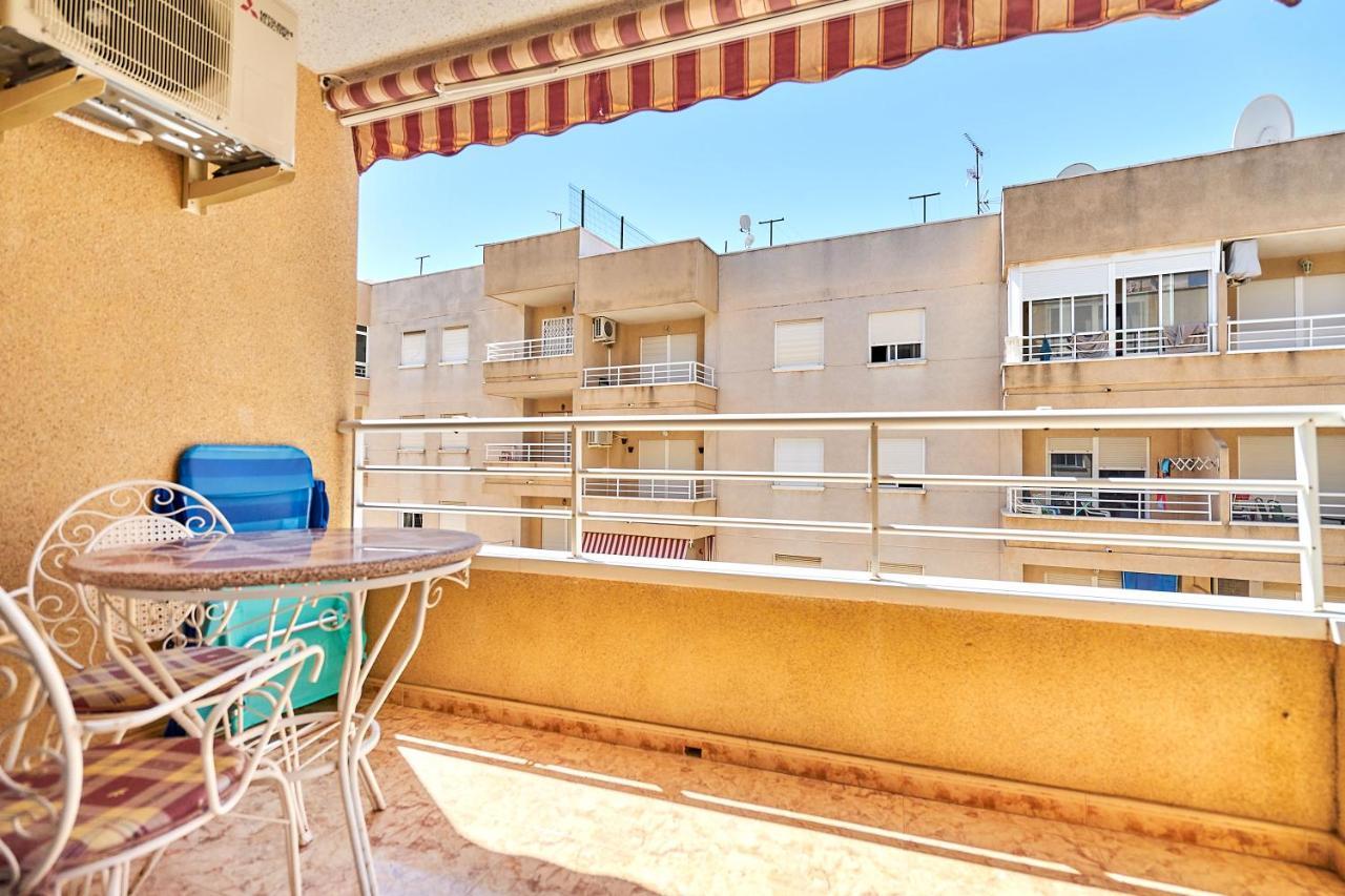 Espanhouse David 2 Bedroom Apartment Torrevieja With Pool Bagian luar foto