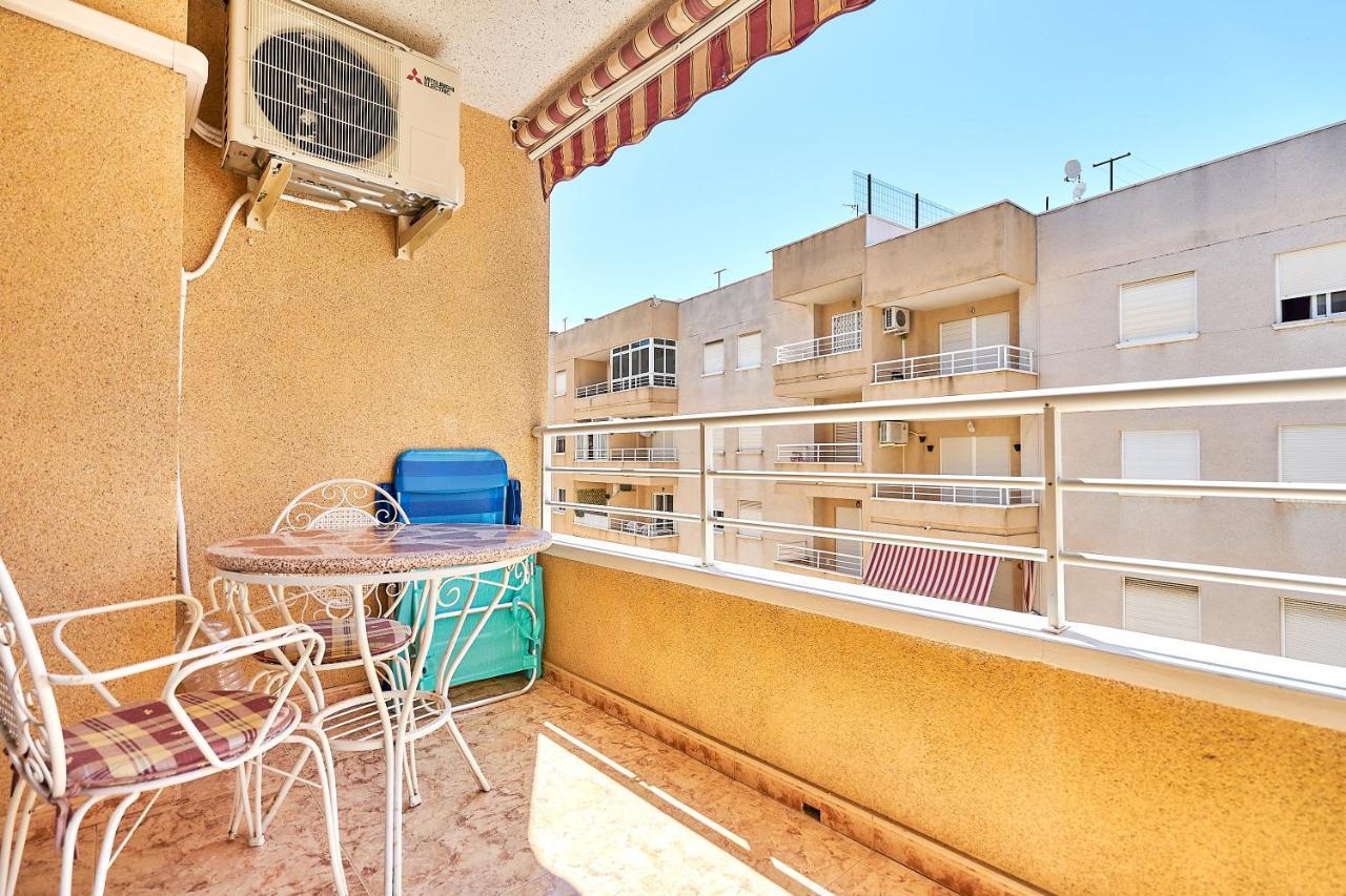 Espanhouse David 2 Bedroom Apartment Torrevieja With Pool Bagian luar foto